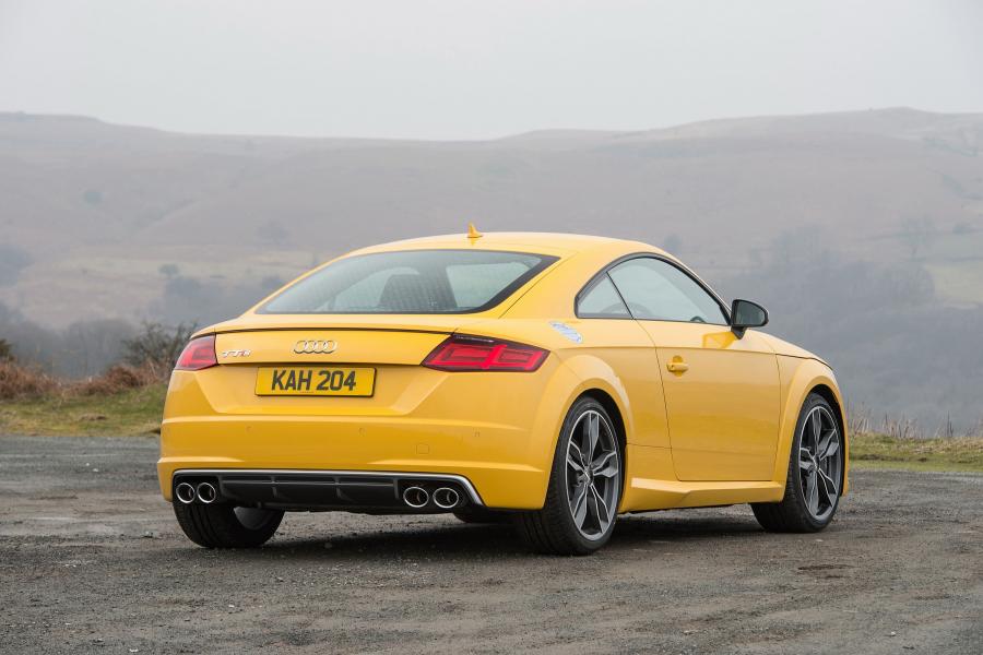  Audi TTS Coupe (8S) 2015 года  (UK) (фото 2 из 22)